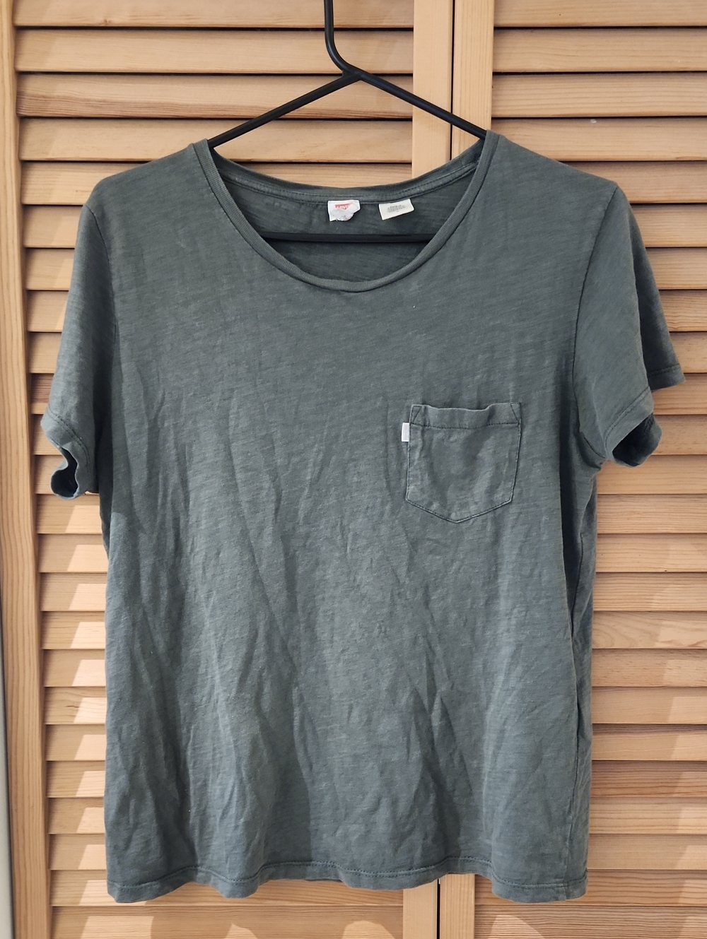 Levis Tee Shirt Womens Medium Dark Green
